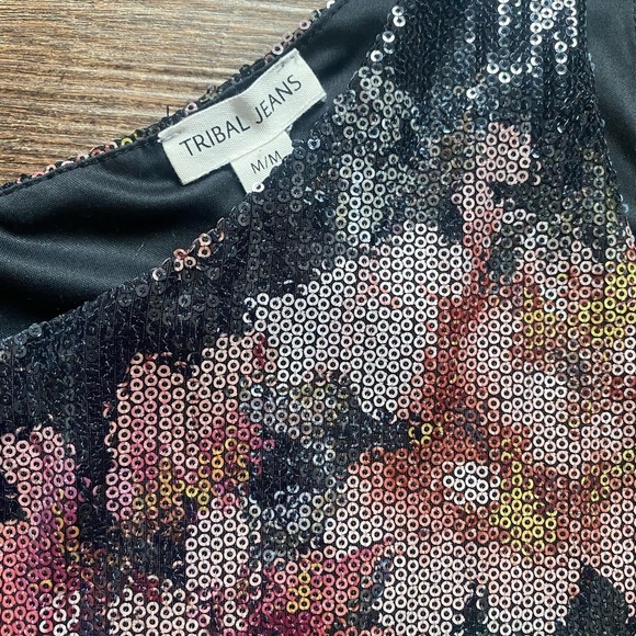 TRIBAL JEANS sexy sequin floral swing cami tank floral shiny sz M party date EUC - Picture 3 of 13